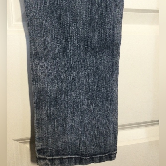 Seduction Jean - Picture 3 of 4